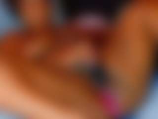 Black-gem18's Live Sex Cam Show