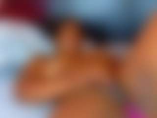 Live cam show with Black-gem18 - Average on eurowanks.com