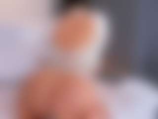 Live cam show with Valeeria - Double Penetration on SinfulBabes