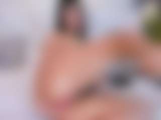 Live cam show with Valeeria - Squirt Young Adult on Uber Horny