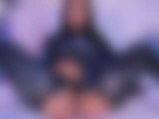 Live cam show with Valeeria - Fingers on madthumbs