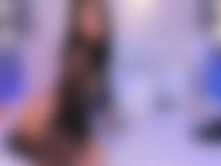 Live cam show with Valeeria - Fingering White on SquirtSoMuch