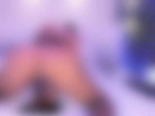 Live cam show with Valeeria - Indian Petite on Gym Cam Girls