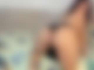 Alyssaaan's Live Sex Cam Show