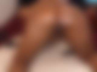 Live cam show with BootyCallEver - Average on nudelive.tv