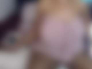 BootyCallEver MILF webcam performer live streaming