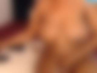 BootyCallEver MILF webcam performer live streaming