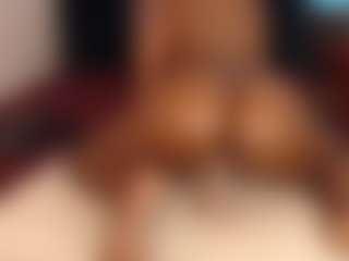 Live cam show with BootyCallEver - Shaved Pussy MILF on CamClone