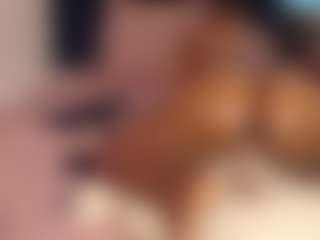 BootyCallEver MILF webcam performer live streaming