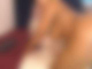 BootyCallEver MILF webcam performer live streaming