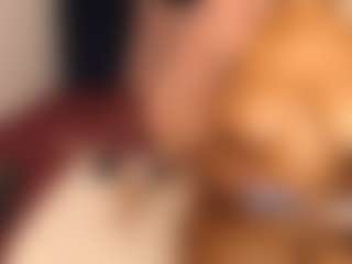 Live cam show with BootyCallEver - Average on Camsoda
