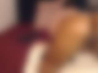Live cam show with BootyCallEver - Brown Eyes Ebony on Gym Cam Girls