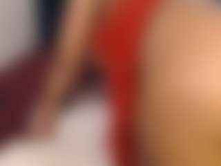 BootyCallEver MILF webcam performer live streaming