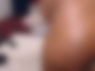 Live cam show with BootyCallEver - Thong on Camsoda