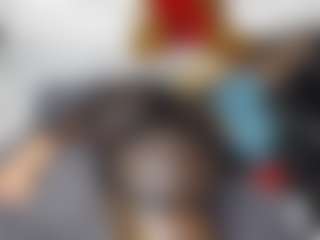 Live cam show with Kassyrain - Petite Toys on fuklive.com
