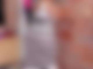 Vicky MILF webcam performer live streaming