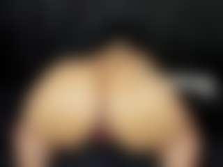 Live cam show with Vicky - Public on hotwifechat.live