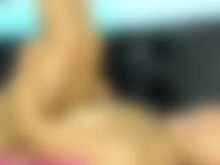 valentigomez10's Live Sex Cam Show