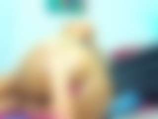 valentigomez10's Live Sex Cam Show