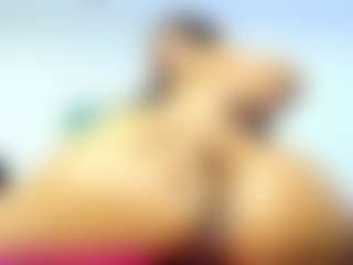 valentigomez10's Live Sex Cam Show