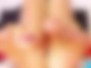 doll-ssquirts's Live Sex Cam Show