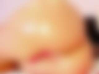 doll-ssquirts's Live Sex Cam Show