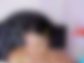 doll-ssquirts's Live Sex Cam Show