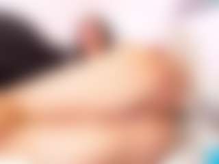 Live cam show with doll-ssquirts - Thin on friskycurves.com
