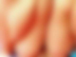 doll-ssquirts's Live Sex Cam Show