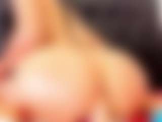 Live cam show with doll-ssquirts - Thin on Mixed Magazine Live