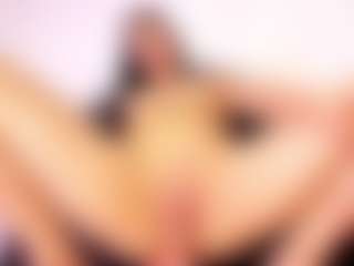 doll-ssquirts's Live Sex Cam Show