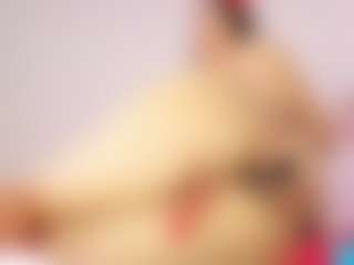 doll-ssquirts's Live Sex Cam Show
