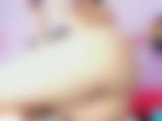 doll-ssquirts's Live Sex Cam Show