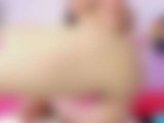 doll-ssquirts's Live Sex Cam Show