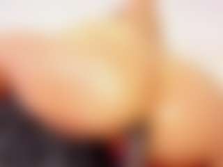 doll-ssquirts's Live Sex Cam Show