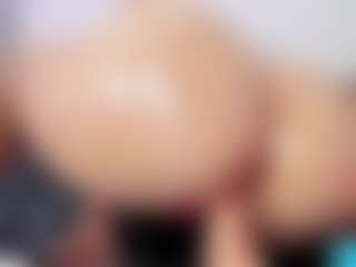 doll-ssquirts's Live Sex Cam Show