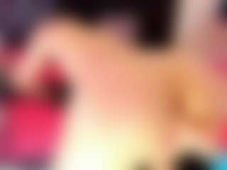 doll-ssquirts's Live Sex Cam Show