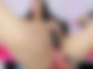 doll-ssquirts's Live Sex Cam Show