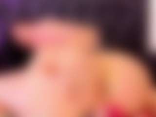 doll-ssquirts's Live Sex Cam Show