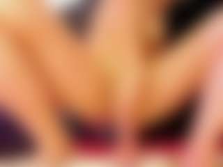doll-ssquirts's Live Sex Cam Show