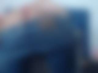 briana sexy mature MILF webcam performer live streaming