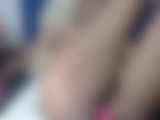 Live cam show with briana sexy mature - Sexcam on Latina Girls