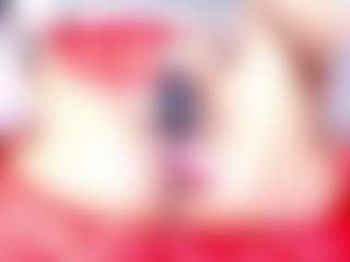 briana sexy mature MILF webcam performer live streaming