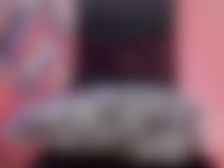 Live cam show with Andie Baker Monroe - Average on CamwithHer
