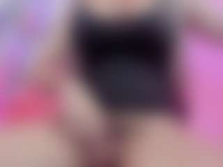Live cam show with Andie Baker Monroe - Blonde Hair on Camming Site