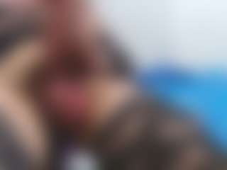 ESMERALDA-TS-BIG's Live Sex Cam Show