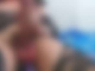 ESMERALDA-TS-BIG's Live Sex Cam Show