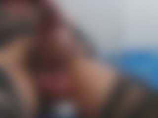 ESMERALDA-TS-BIG's Live Sex Cam Show