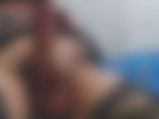 Live cam show with ESMERALDA-TS-BIG - Average on sexylive.show