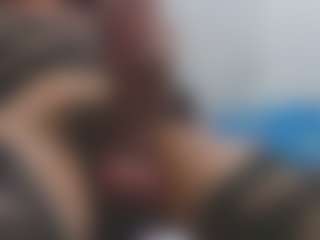 ESMERALDA-TS-BIG's Live Sex Cam Show